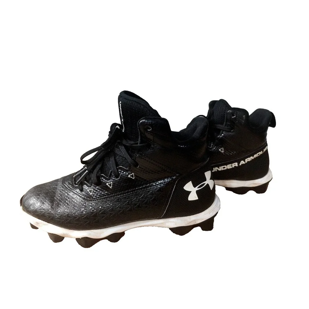 Under Armour Hammer Mid Jr RM‎ Football Cleats Size 6Y Black White 3021202-001